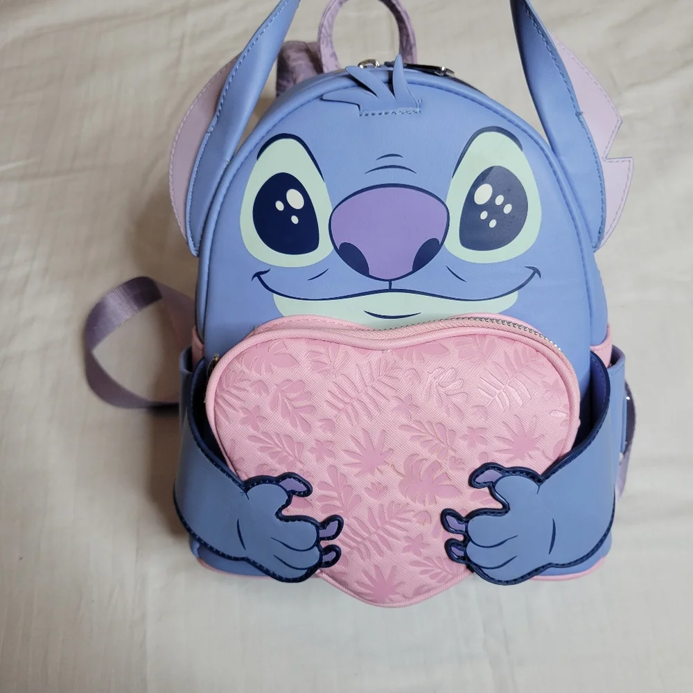 Loungefly Stitch Heart Mini Backpack & Disney Showcase Model - Picture 2 of 10